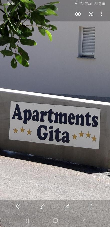 Gita Apartmani Čižići Buitenkant foto